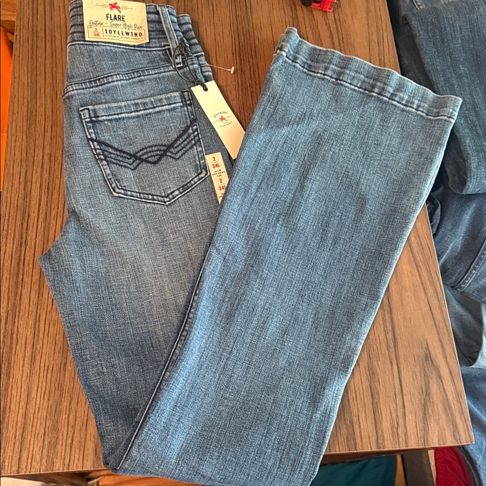 Idyllwind Women's  Blue High-Rise Flare  Jeans